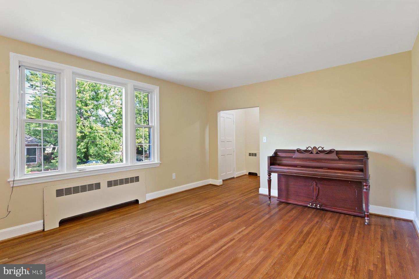 1428 OGLETHORPE ST NW, WASHINGTON, District Of Columbia 20011, 4 Bedrooms Bedrooms, ,3 BathroomsBathrooms,Residential,For sale,1428 OGLETHORPE ST NW,DCDC2223766 MLS # DCDC2223766