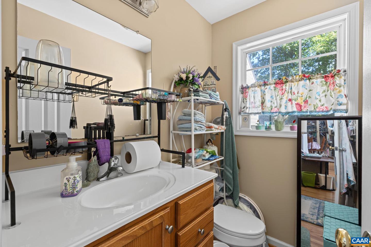 464 HUMMINGBIRD RD, SCOTTSVILLE, Virginia 24590, 3 Bedrooms Bedrooms, ,2 BathroomsBathrooms,Residential,For sale,464 HUMMINGBIRD RD,669275 MLS # 669275
