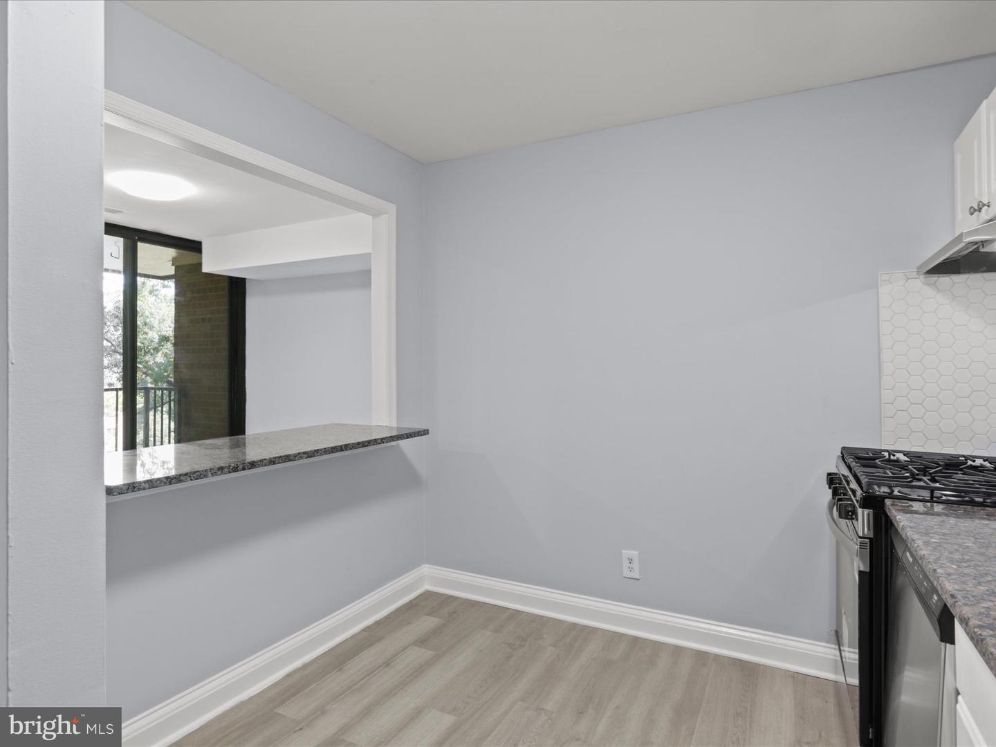 501 N ARMISTEAD ST N #302, ALEXANDRIA, Virginia 22312, 1 Bedroom Bedrooms, 3 Rooms Rooms,1 BathroomBathrooms,Residential,For sale,501 N ARMISTEAD ST N #302,VAAX2050088 MLS # VAAX2050088