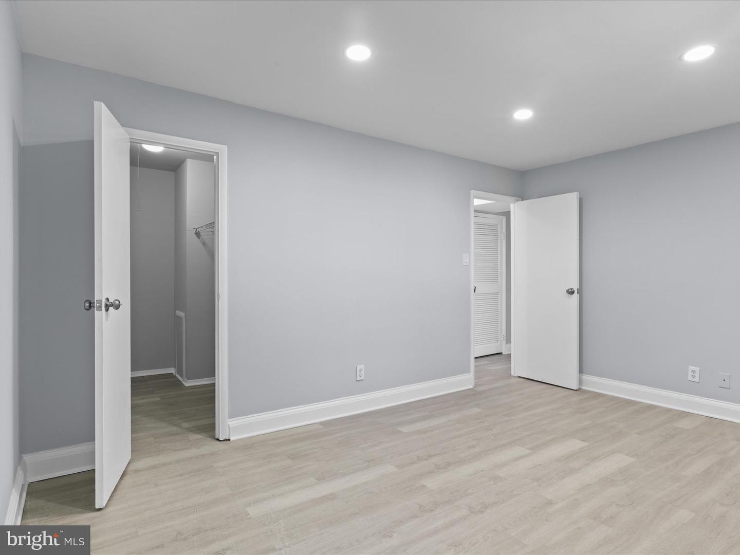 501 N ARMISTEAD ST N #302, ALEXANDRIA, Virginia 22312, 1 Bedroom Bedrooms, 3 Rooms Rooms,1 BathroomBathrooms,Residential,For sale,501 N ARMISTEAD ST N #302,VAAX2050088 MLS # VAAX2050088