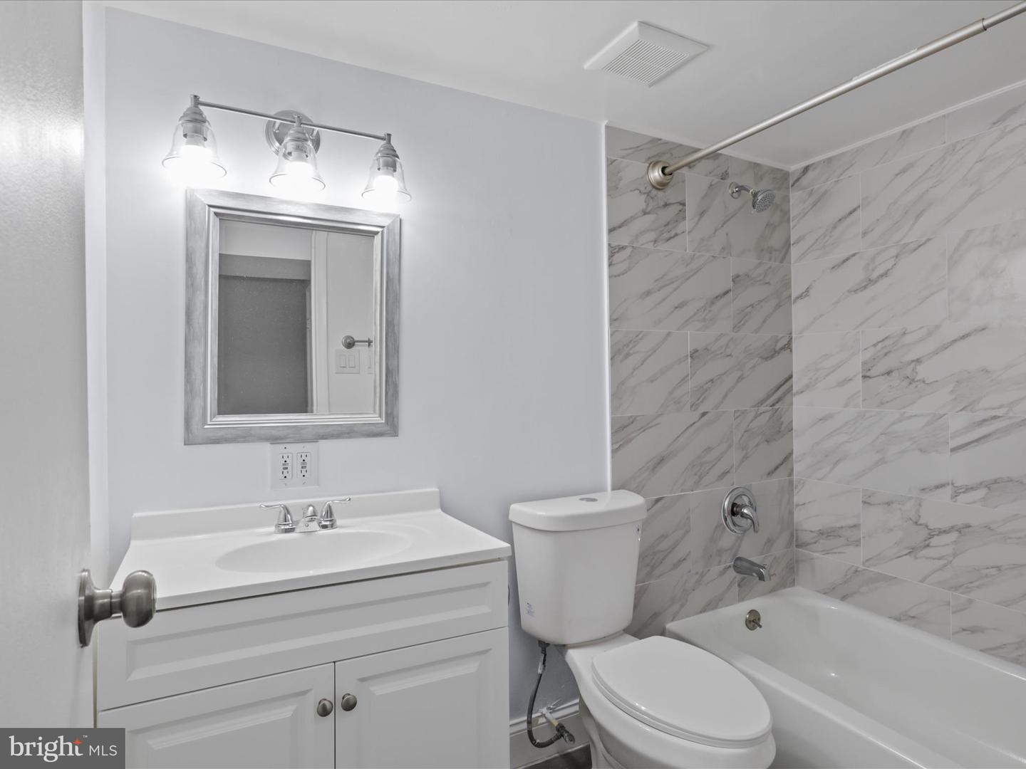 501 N ARMISTEAD ST N #302, ALEXANDRIA, Virginia 22312, 1 Bedroom Bedrooms, 3 Rooms Rooms,1 BathroomBathrooms,Residential,For sale,501 N ARMISTEAD ST N #302,VAAX2050088 MLS # VAAX2050088