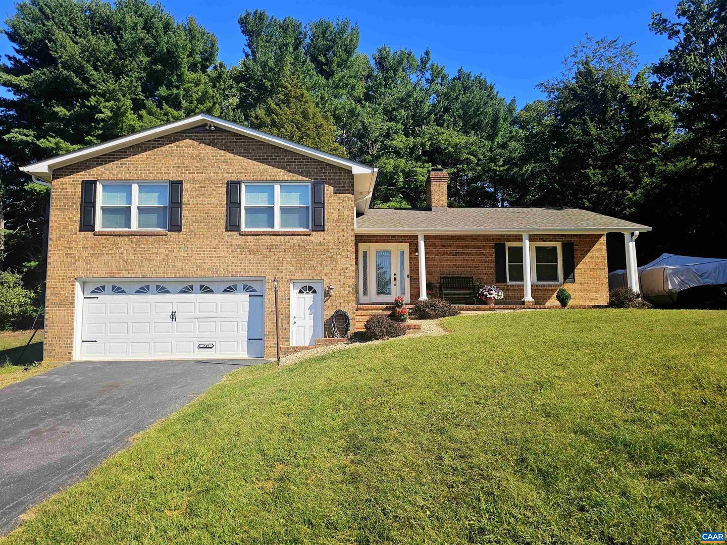 249 CATTLE SCALES RD, WAYNESBORO, Virginia 22980, 4 Bedrooms Bedrooms, ,2 BathroomsBathrooms,Residential,For sale,249 CATTLE SCALES RD,669266 MLS # 669266