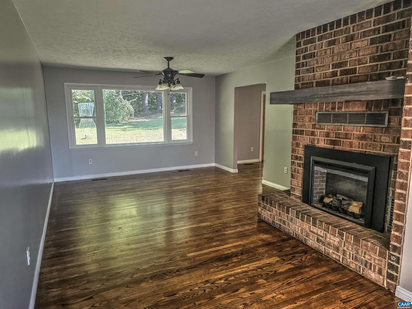 249 CATTLE SCALES RD, WAYNESBORO, Virginia 22980, 4 Bedrooms Bedrooms, ,2 BathroomsBathrooms,Residential,For sale,249 CATTLE SCALES RD,669266 MLS # 669266 249 CATTLE SCALES RD, WAYNESBORO, Virginia 22980, 4 Bedrooms Bedrooms, ,2 BathroomsBathrooms,Residential,For sale,249 CATTLE SCALES RD,669266 MLS # 669266