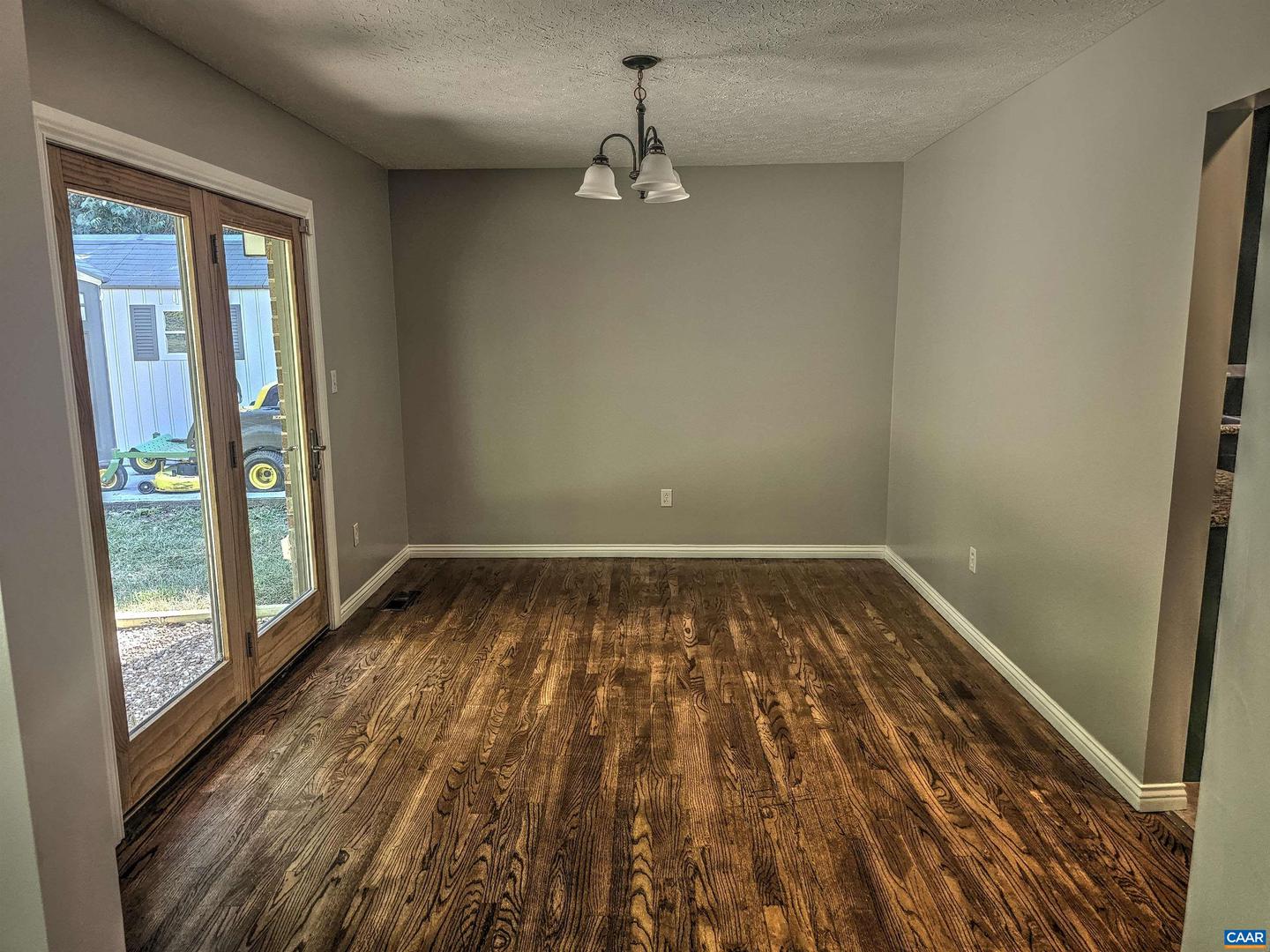 249 CATTLE SCALES RD, WAYNESBORO, Virginia 22980, 4 Bedrooms Bedrooms, ,2 BathroomsBathrooms,Residential,For sale,249 CATTLE SCALES RD,669266 MLS # 669266 249 CATTLE SCALES RD, WAYNESBORO, Virginia 22980, 4 Bedrooms Bedrooms, ,2 BathroomsBathrooms,Residential,For sale,249 CATTLE SCALES RD,669266 MLS # 669266