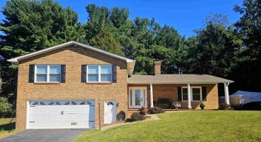 249 CATTLE SCALES RD, WAYNESBORO, Virginia 22980, 4 Bedrooms Bedrooms, ,2 BathroomsBathrooms,Residential,For sale,249 CATTLE SCALES RD,669266 MLS # 669266