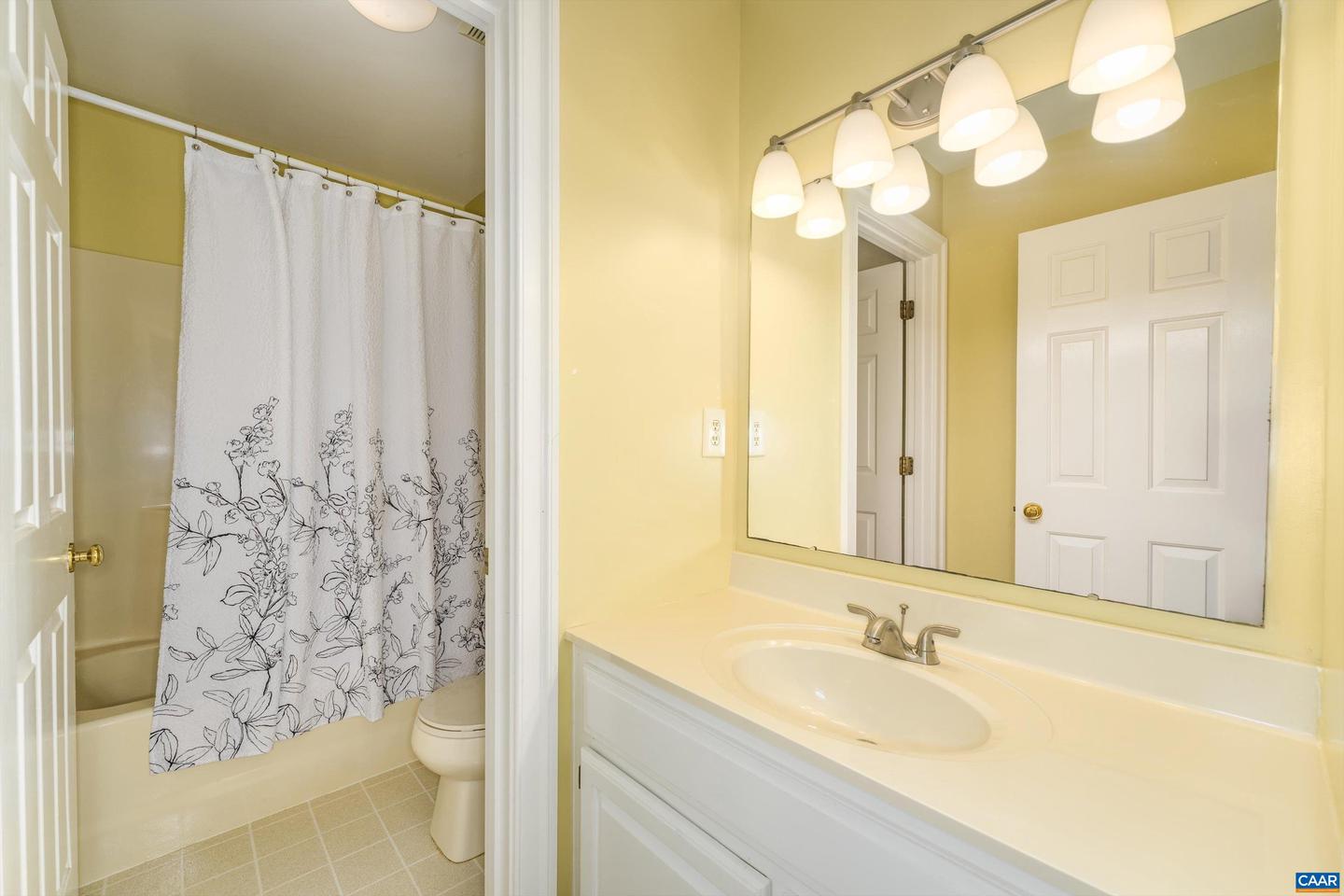 2084 LINLIER CT, CHARLOTTESVILLE, Virginia 22911, 4 Bedrooms Bedrooms, ,2 BathroomsBathrooms,Residential,For sale,2084 LINLIER CT,669271 MLS # 669271