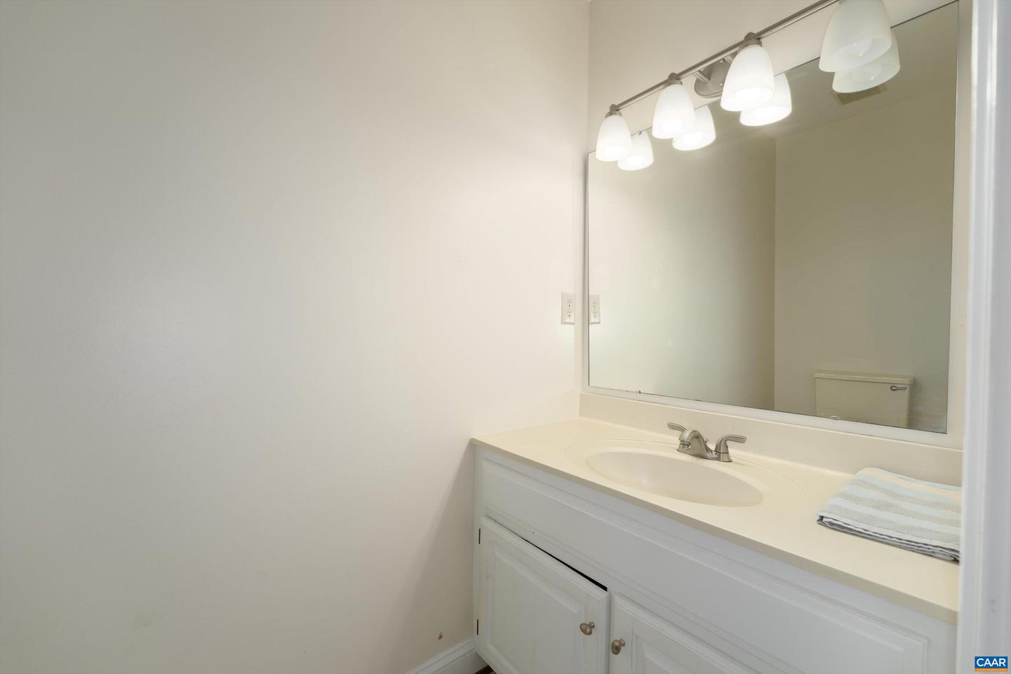 2084 LINLIER CT, CHARLOTTESVILLE, Virginia 22911, 4 Bedrooms Bedrooms, ,2 BathroomsBathrooms,Residential,For sale,2084 LINLIER CT,669271 MLS # 669271