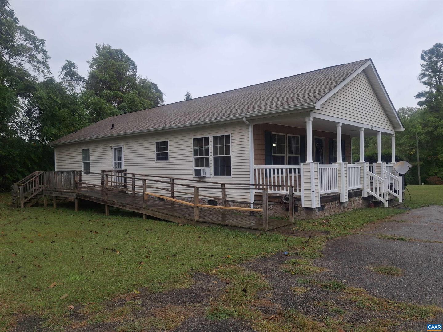 220 CAMDEN ST, DILLWYN, Virginia 23936, 3 Bedrooms Bedrooms, ,2 BathroomsBathrooms,Residential,For sale,220 CAMDEN ST,669274 MLS # 669274