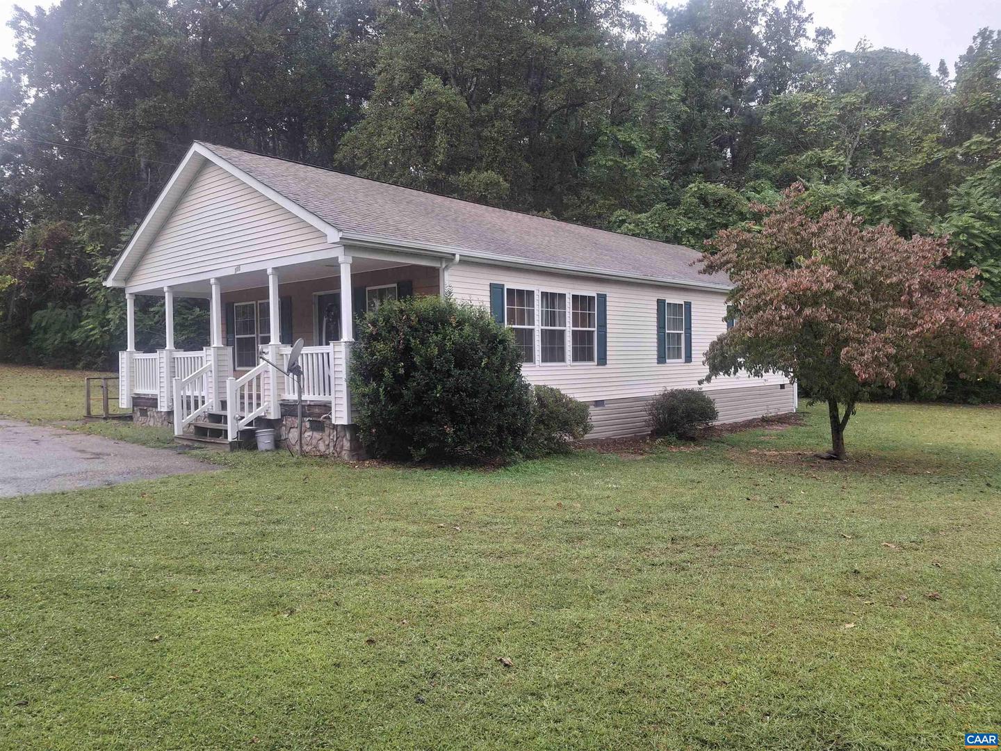 220 CAMDEN ST, DILLWYN, Virginia 23936, 3 Bedrooms Bedrooms, ,2 BathroomsBathrooms,Residential,For sale,220 CAMDEN ST,669274 MLS # 669274