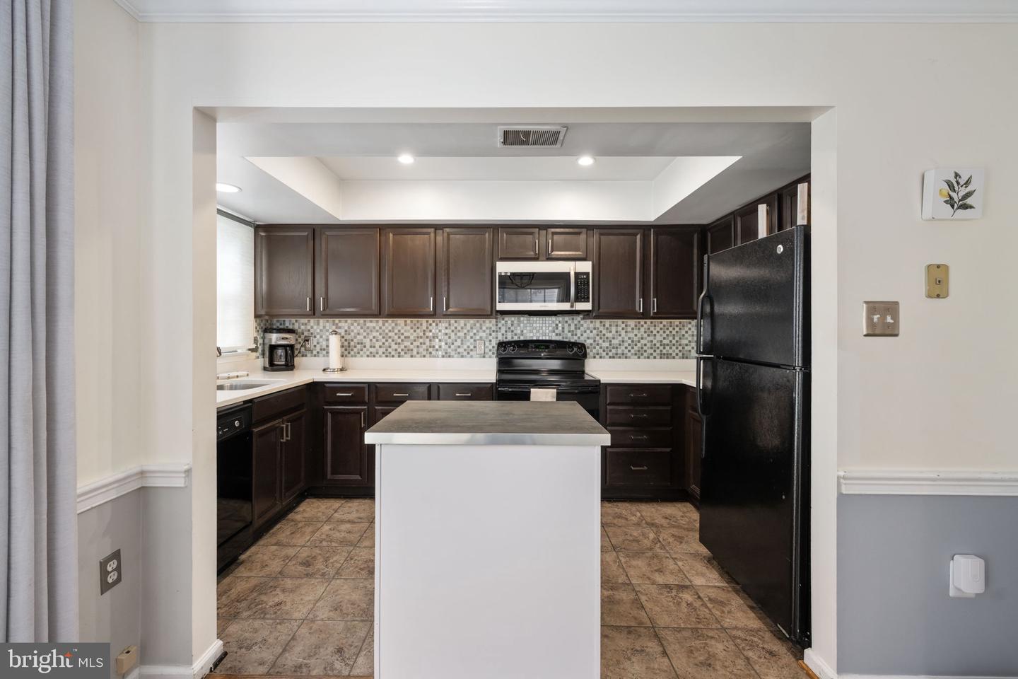 12865 MILL HOUSE CT, WOODBRIDGE, Virginia 22192, 3 Bedrooms Bedrooms, ,3 BathroomsBathrooms,Residential,For sale,12865 MILL HOUSE CT,VAPW2104170 MLS # VAPW2104170
