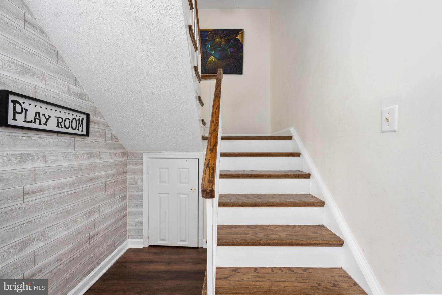 12865 MILL HOUSE CT, WOODBRIDGE, Virginia 22192, 3 Bedrooms Bedrooms, ,3 BathroomsBathrooms,Residential,For sale,12865 MILL HOUSE CT,VAPW2104170 MLS # VAPW2104170