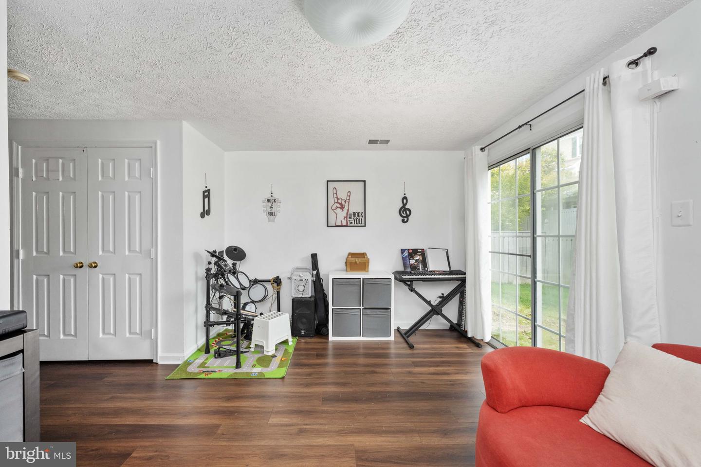 12865 MILL HOUSE CT, WOODBRIDGE, Virginia 22192, 3 Bedrooms Bedrooms, ,3 BathroomsBathrooms,Residential,For sale,12865 MILL HOUSE CT,VAPW2104170 MLS # VAPW2104170
