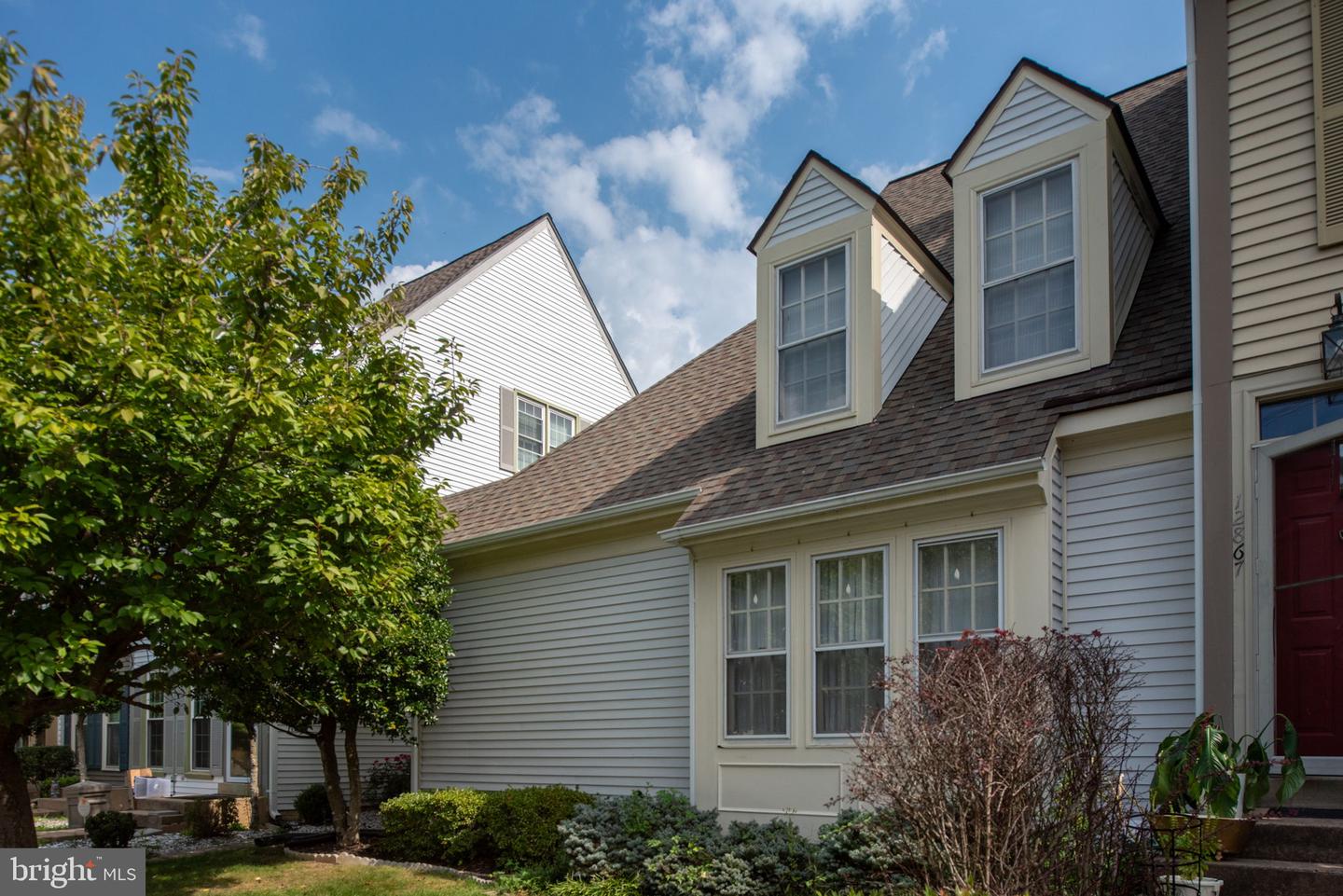 12865 MILL HOUSE CT, WOODBRIDGE, Virginia 22192, 3 Bedrooms Bedrooms, ,3 BathroomsBathrooms,Residential,For sale,12865 MILL HOUSE CT,VAPW2104170 MLS # VAPW2104170