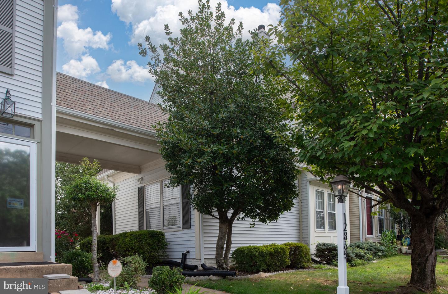 12865 MILL HOUSE CT, WOODBRIDGE, Virginia 22192, 3 Bedrooms Bedrooms, ,3 BathroomsBathrooms,Residential,For sale,12865 MILL HOUSE CT,VAPW2104170 MLS # VAPW2104170