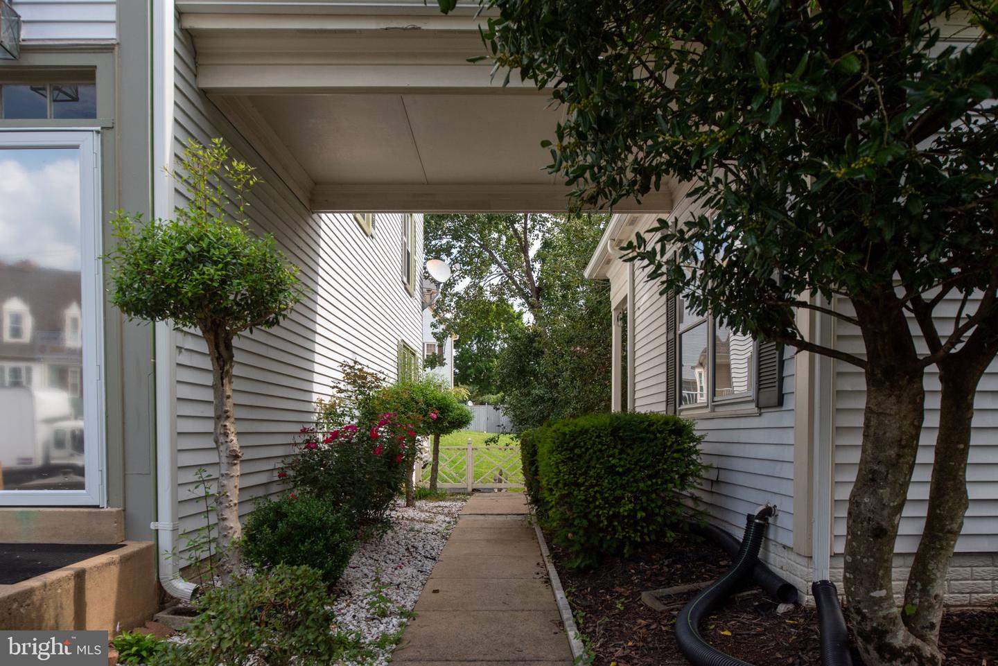 12865 MILL HOUSE CT, WOODBRIDGE, Virginia 22192, 3 Bedrooms Bedrooms, ,3 BathroomsBathrooms,Residential,For sale,12865 MILL HOUSE CT,VAPW2104170 MLS # VAPW2104170