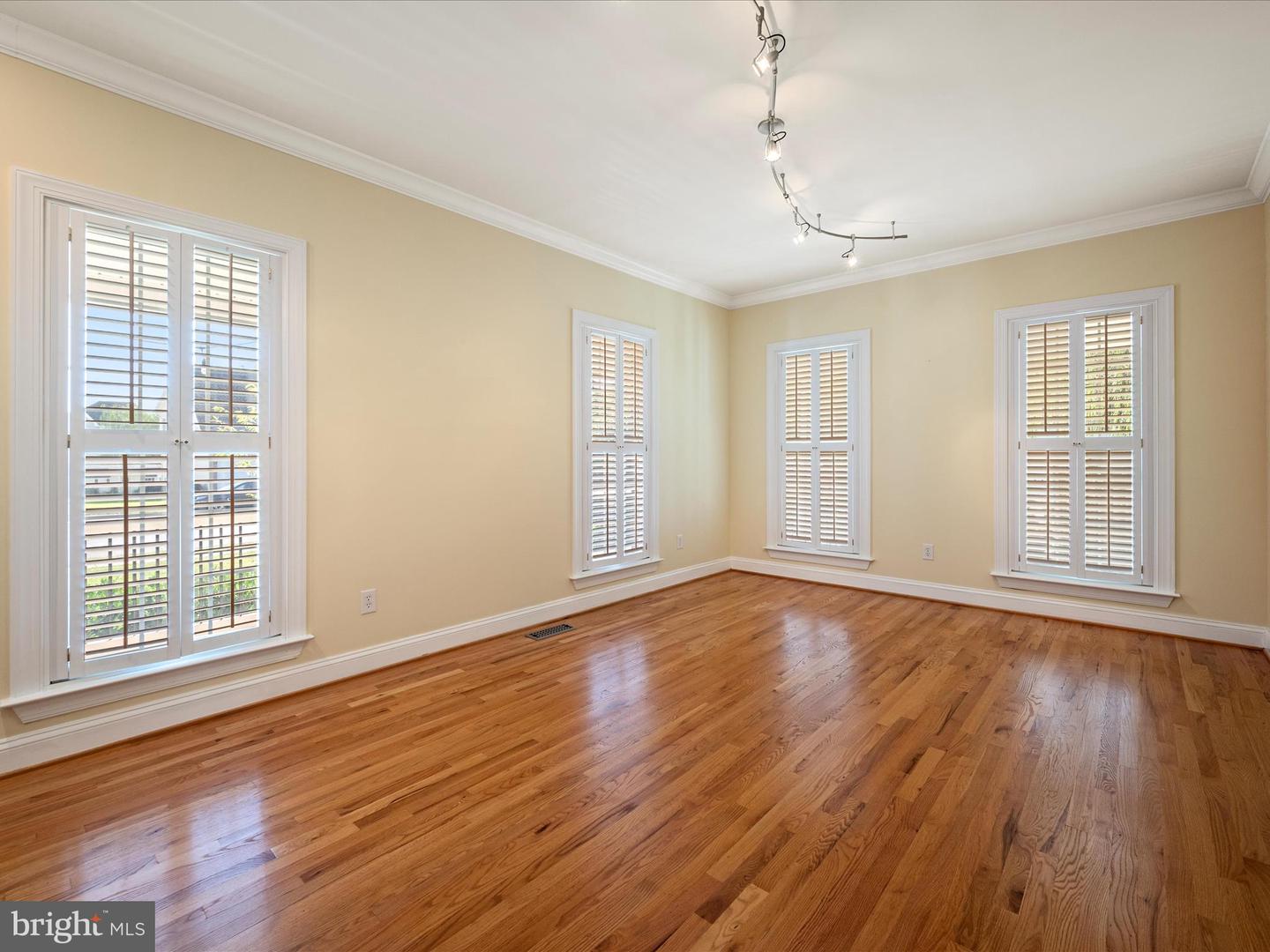 245 HERMITAGE BLVD, BERRYVILLE, Virginia 22611, 4 Bedrooms Bedrooms, ,2 BathroomsBathrooms,Residential,For sale,245 HERMITAGE BLVD,VACL2006072 MLS # VACL2006072