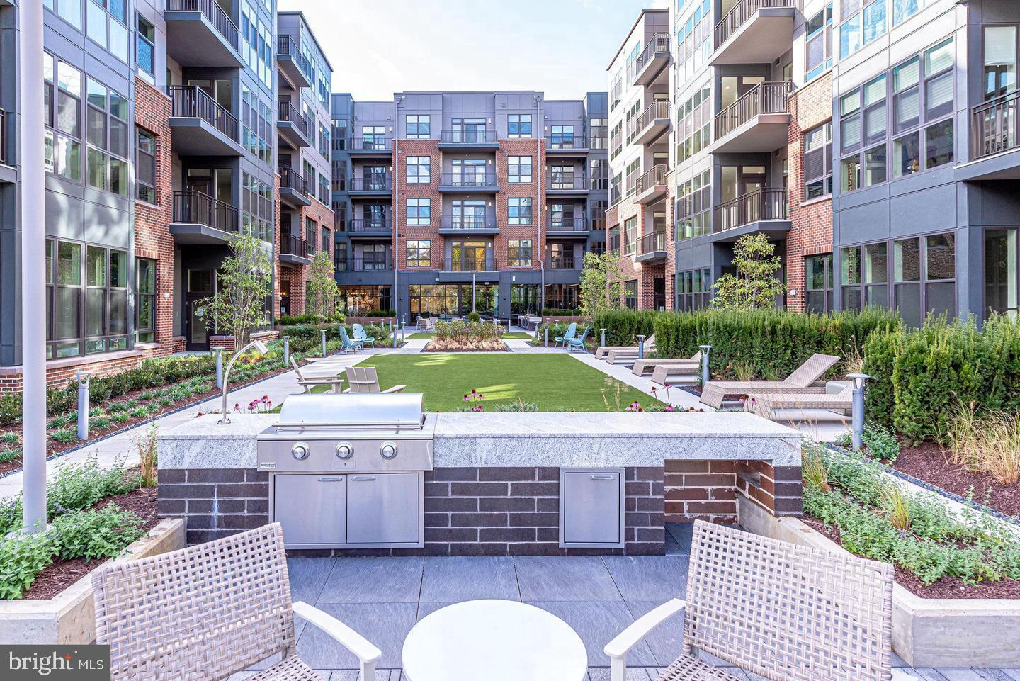 1761 OLD MEADOW RD #102, MCLEAN, Virginia 22102, 2 Bedrooms Bedrooms, ,2 BathroomsBathrooms,Residential,For sale,1761 OLD MEADOW RD #102,VAFX2268888 MLS # VAFX2268888