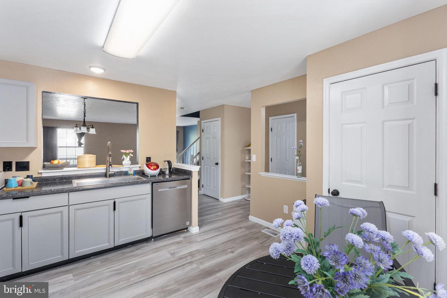 209 BACKRIDGE CT, FREDERICKSBURG, Virginia 22406, 3 Bedrooms Bedrooms, 10 Rooms Rooms,2 BathroomsBathrooms,Residential,For sale,209 BACKRIDGE CT,VAST2042888 MLS # VAST2042888