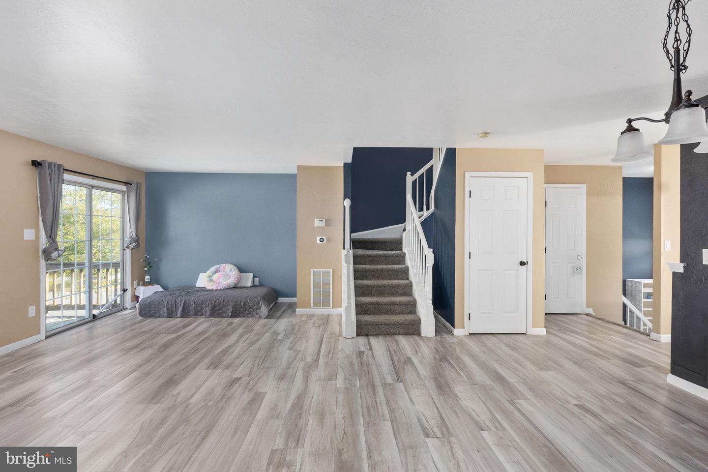 209 BACKRIDGE CT, FREDERICKSBURG, Virginia 22406, 3 Bedrooms Bedrooms, 10 Rooms Rooms,2 BathroomsBathrooms,Residential,For sale,209 BACKRIDGE CT,VAST2042888 MLS # VAST2042888