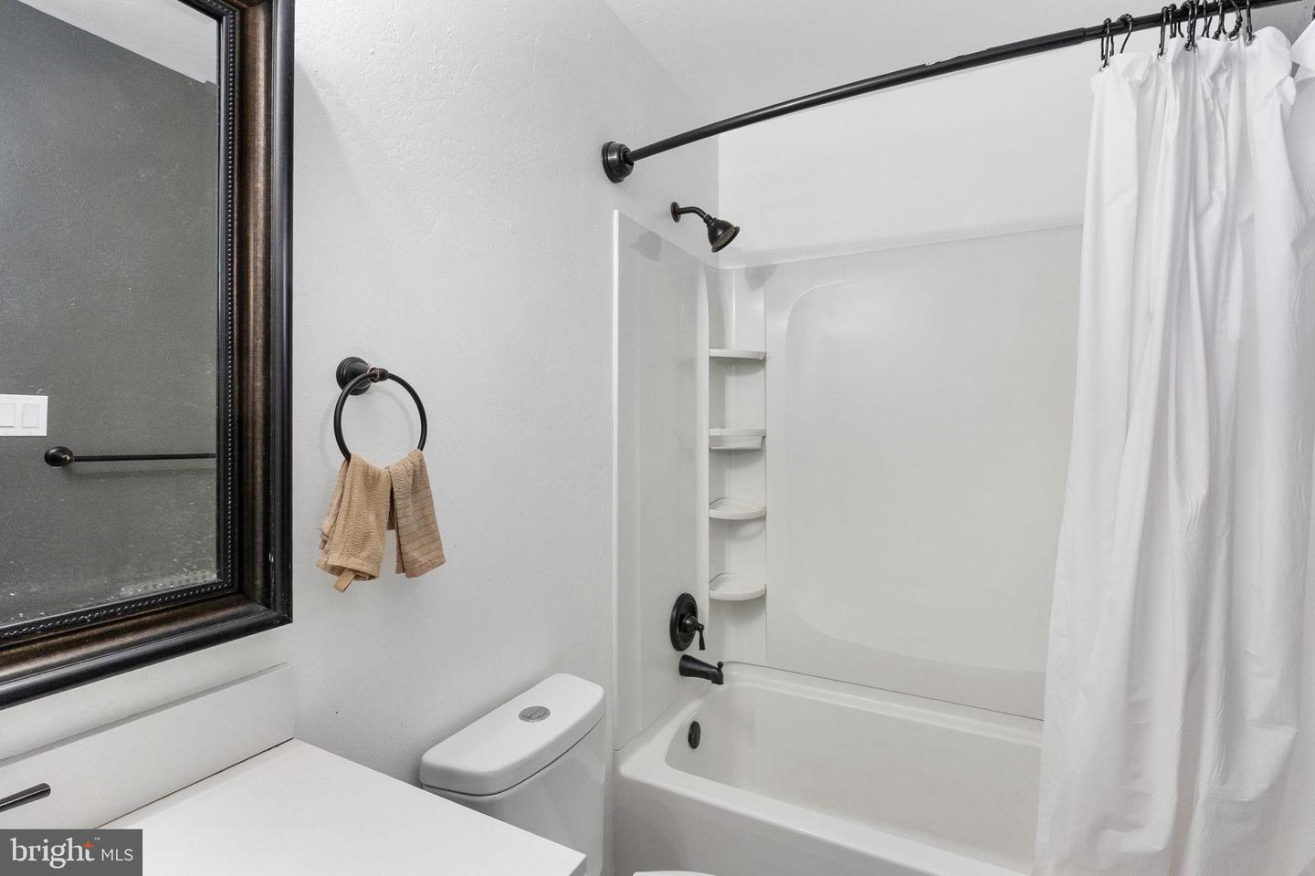 209 BACKRIDGE CT, FREDERICKSBURG, Virginia 22406, 3 Bedrooms Bedrooms, 10 Rooms Rooms,2 BathroomsBathrooms,Residential,For sale,209 BACKRIDGE CT,VAST2042888 MLS # VAST2042888