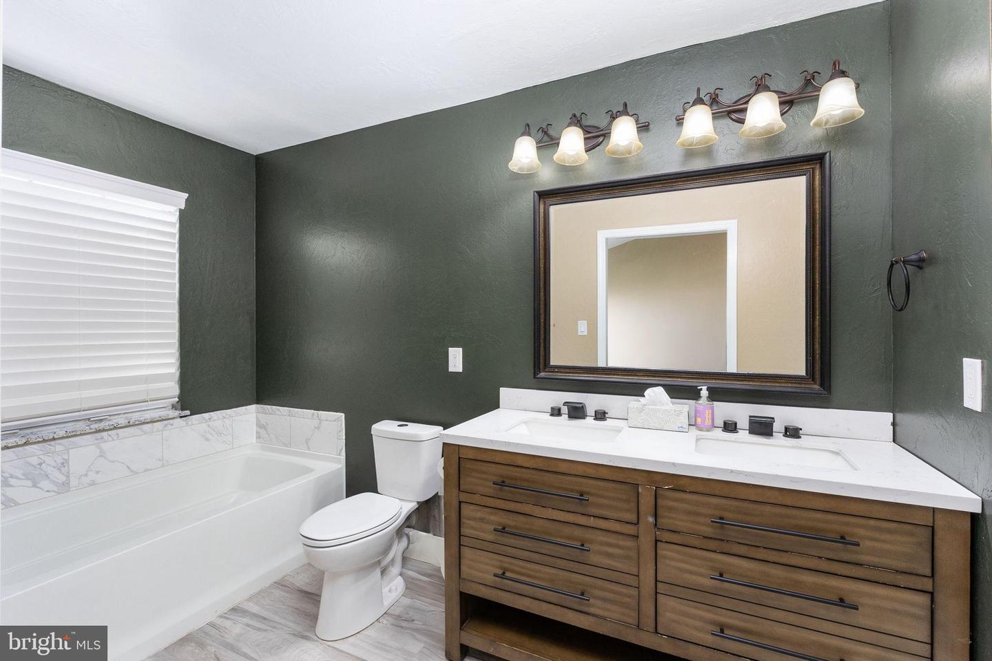 209 BACKRIDGE CT, FREDERICKSBURG, Virginia 22406, 3 Bedrooms Bedrooms, 10 Rooms Rooms,2 BathroomsBathrooms,Residential,For sale,209 BACKRIDGE CT,VAST2042888 MLS # VAST2042888