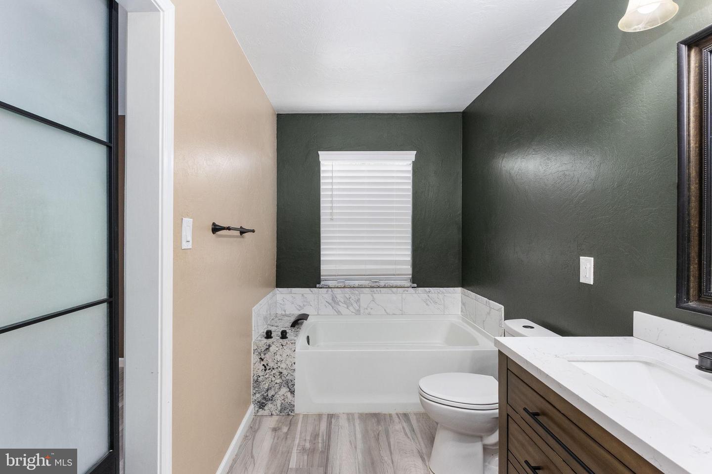 209 BACKRIDGE CT, FREDERICKSBURG, Virginia 22406, 3 Bedrooms Bedrooms, 10 Rooms Rooms,2 BathroomsBathrooms,Residential,For sale,209 BACKRIDGE CT,VAST2042888 MLS # VAST2042888