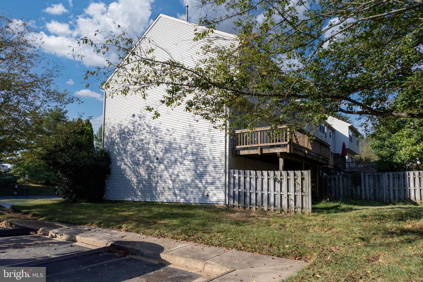 209 BACKRIDGE CT, FREDERICKSBURG, Virginia 22406, 3 Bedrooms Bedrooms, 10 Rooms Rooms,2 BathroomsBathrooms,Residential,For sale,209 BACKRIDGE CT,VAST2042888 MLS # VAST2042888