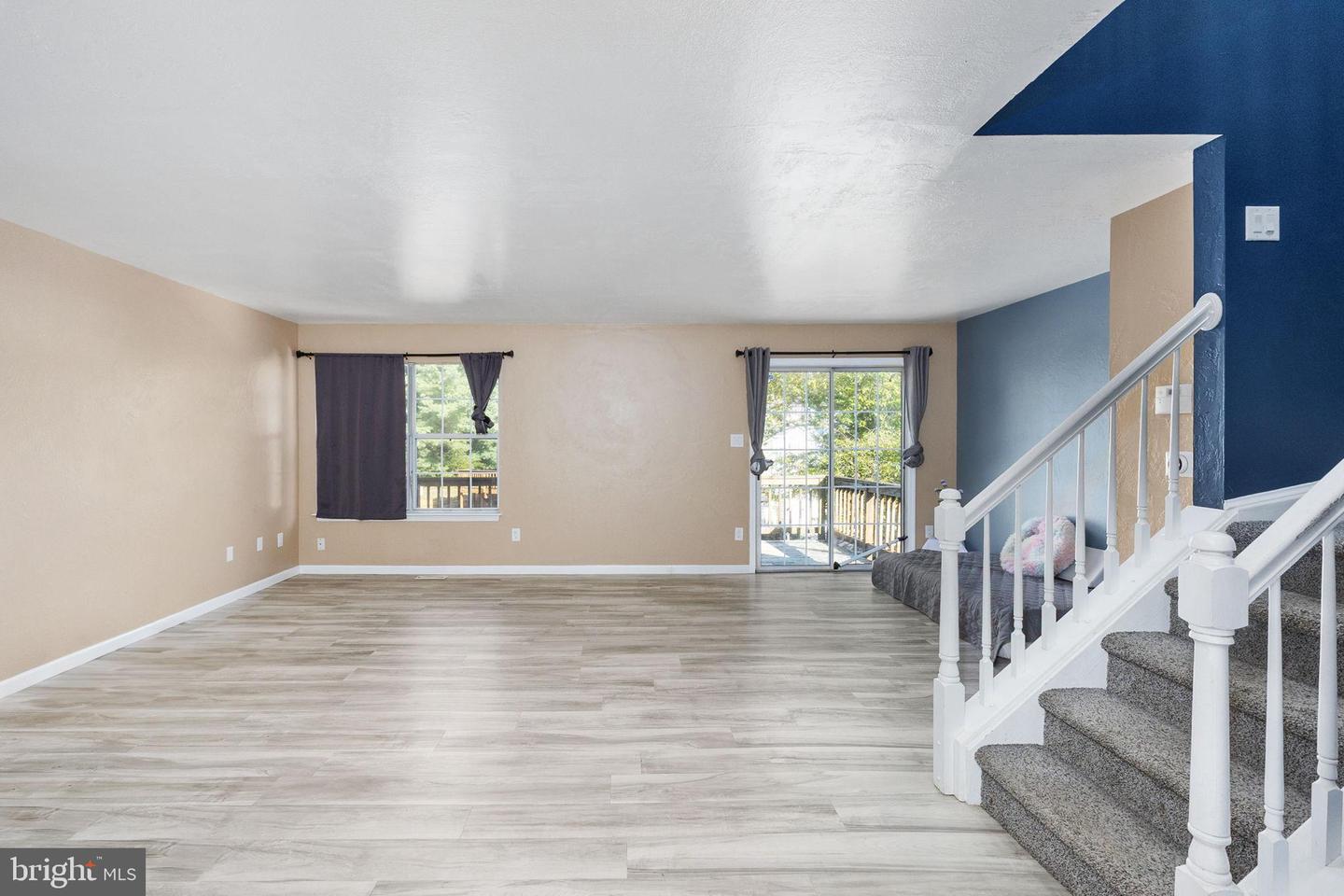 209 BACKRIDGE CT, FREDERICKSBURG, Virginia 22406, 3 Bedrooms Bedrooms, 10 Rooms Rooms,2 BathroomsBathrooms,Residential,For sale,209 BACKRIDGE CT,VAST2042888 MLS # VAST2042888