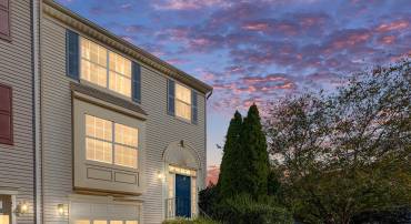 209 BACKRIDGE CT, FREDERICKSBURG, Virginia 22406, 3 Bedrooms Bedrooms, 10 Rooms Rooms,2 BathroomsBathrooms,Residential,For sale,209 BACKRIDGE CT,VAST2042888 MLS # VAST2042888