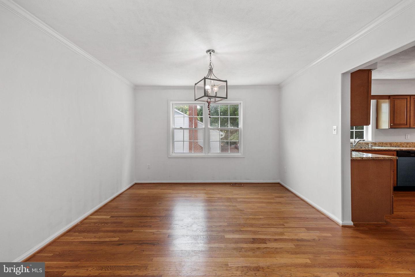 8321 TERRA GRANDE AVE, SPRINGFIELD, Virginia 22153, 5 Bedrooms Bedrooms, ,3 BathroomsBathrooms,Residential,For sale,8321 TERRA GRANDE AVE,VAFX2268904 MLS # VAFX2268904