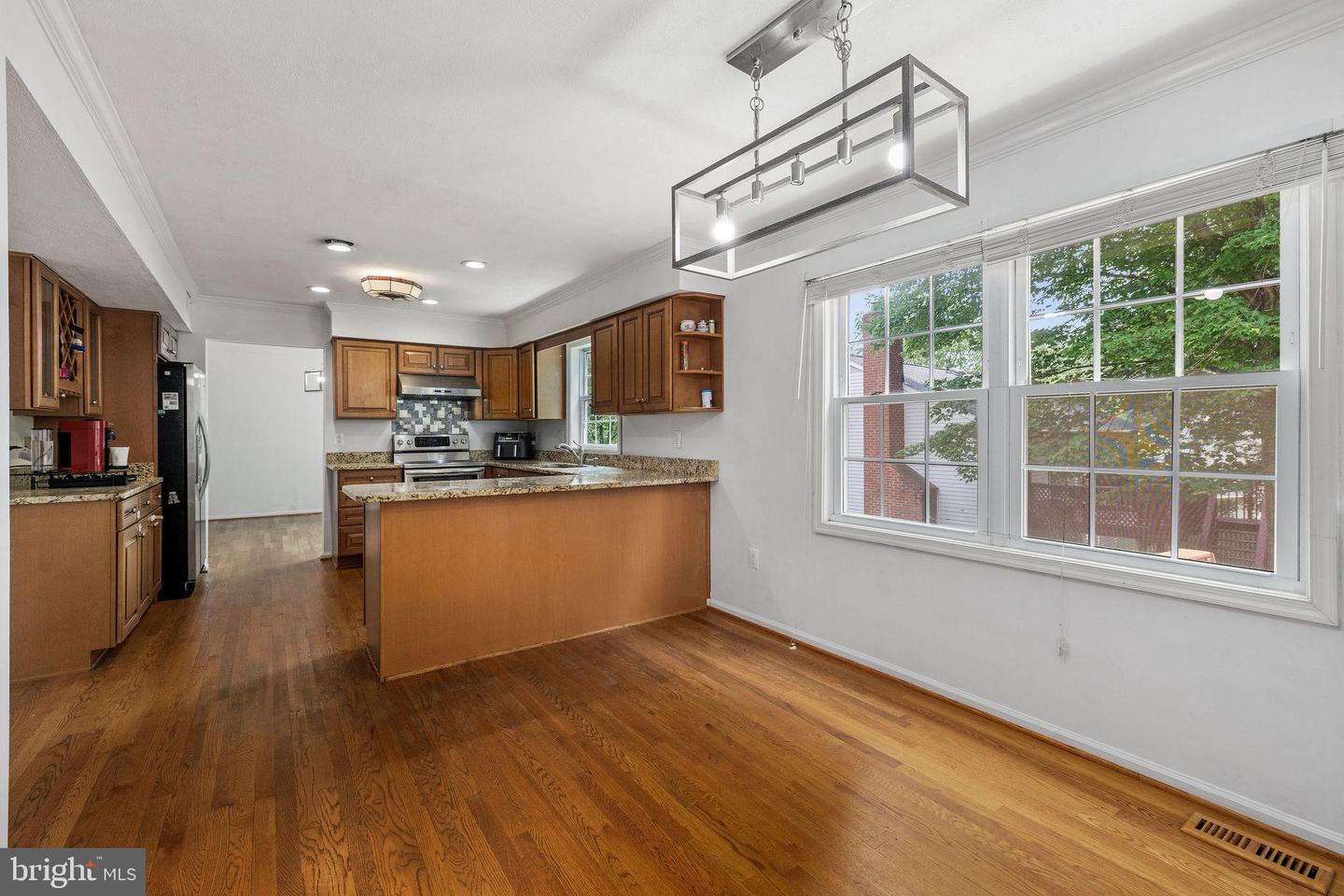 8321 TERRA GRANDE AVE, SPRINGFIELD, Virginia 22153, 5 Bedrooms Bedrooms, ,3 BathroomsBathrooms,Residential,For sale,8321 TERRA GRANDE AVE,VAFX2268904 MLS # VAFX2268904