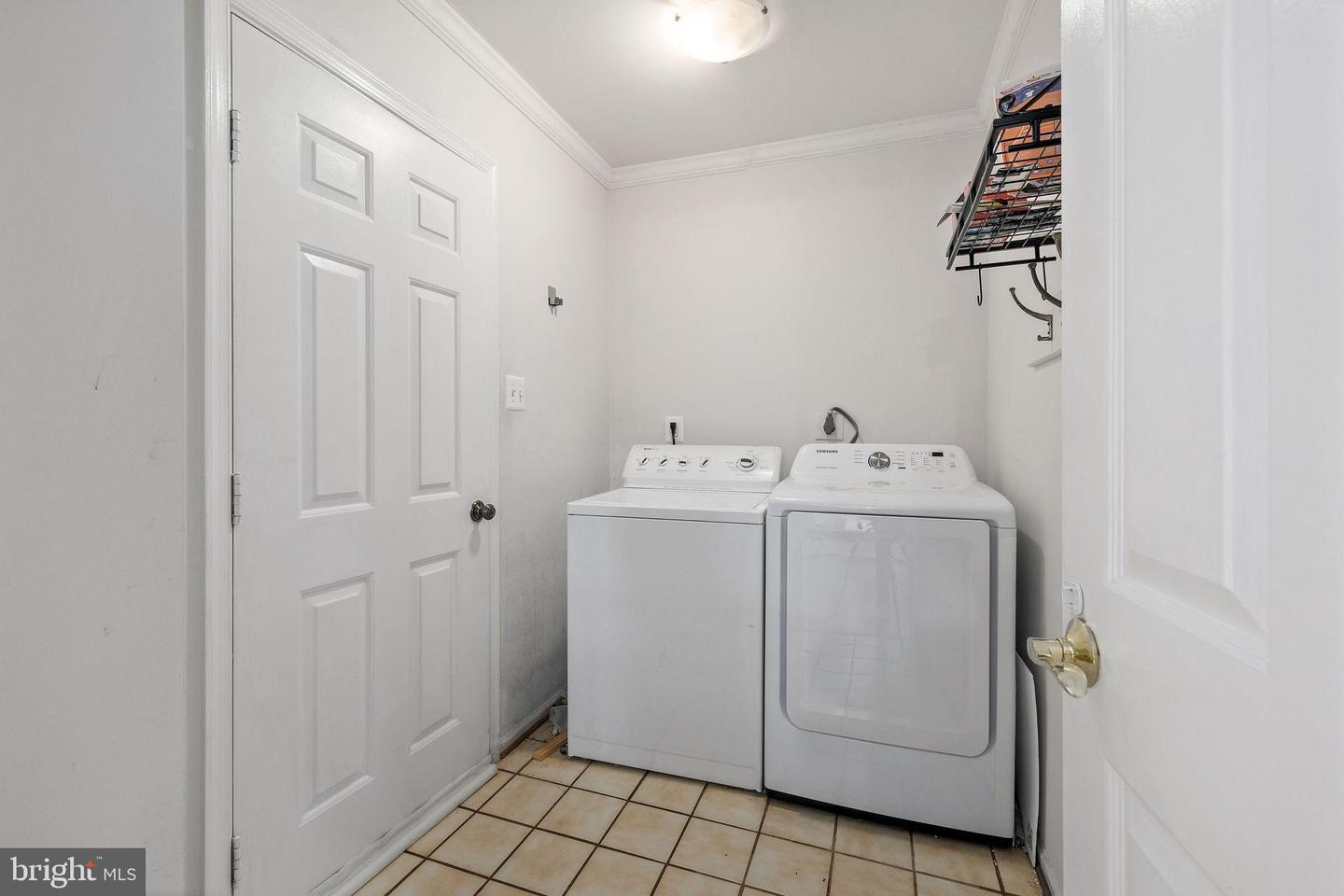 8321 TERRA GRANDE AVE, SPRINGFIELD, Virginia 22153, 5 Bedrooms Bedrooms, ,3 BathroomsBathrooms,Residential,For sale,8321 TERRA GRANDE AVE,VAFX2268904 MLS # VAFX2268904