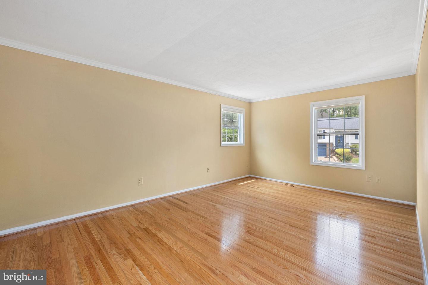 8321 TERRA GRANDE AVE, SPRINGFIELD, Virginia 22153, 5 Bedrooms Bedrooms, ,3 BathroomsBathrooms,Residential,For sale,8321 TERRA GRANDE AVE,VAFX2268904 MLS # VAFX2268904