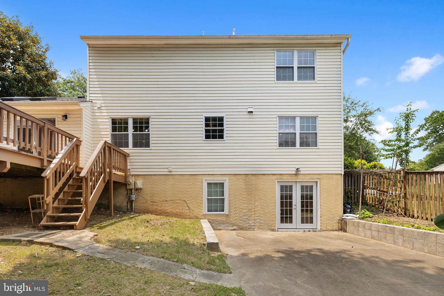 8321 TERRA GRANDE AVE, SPRINGFIELD, Virginia 22153, 5 Bedrooms Bedrooms, ,3 BathroomsBathrooms,Residential,For sale,8321 TERRA GRANDE AVE,VAFX2268904 MLS # VAFX2268904