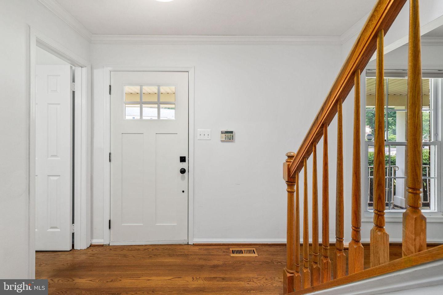8321 TERRA GRANDE AVE, SPRINGFIELD, Virginia 22153, 5 Bedrooms Bedrooms, ,3 BathroomsBathrooms,Residential,For sale,8321 TERRA GRANDE AVE,VAFX2268904 MLS # VAFX2268904