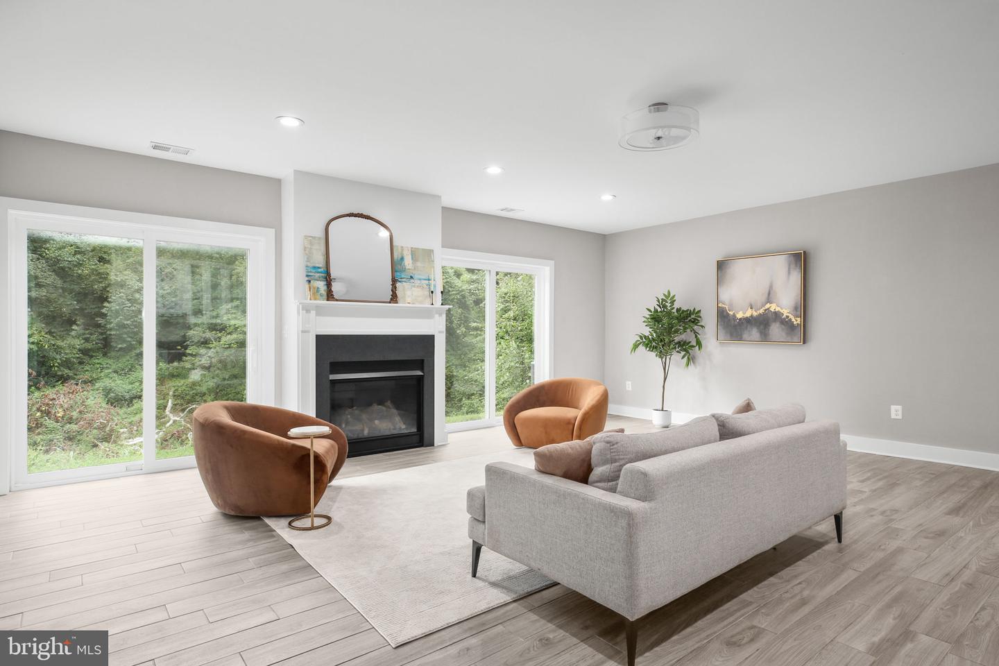 5911 MOUNT VERNON BLVD, LORTON, Virginia 22079, 5 Bedrooms Bedrooms, ,5 BathroomsBathrooms,Residential,For sale,5911 MOUNT VERNON BLVD,VAFX2268910 MLS # VAFX2268910