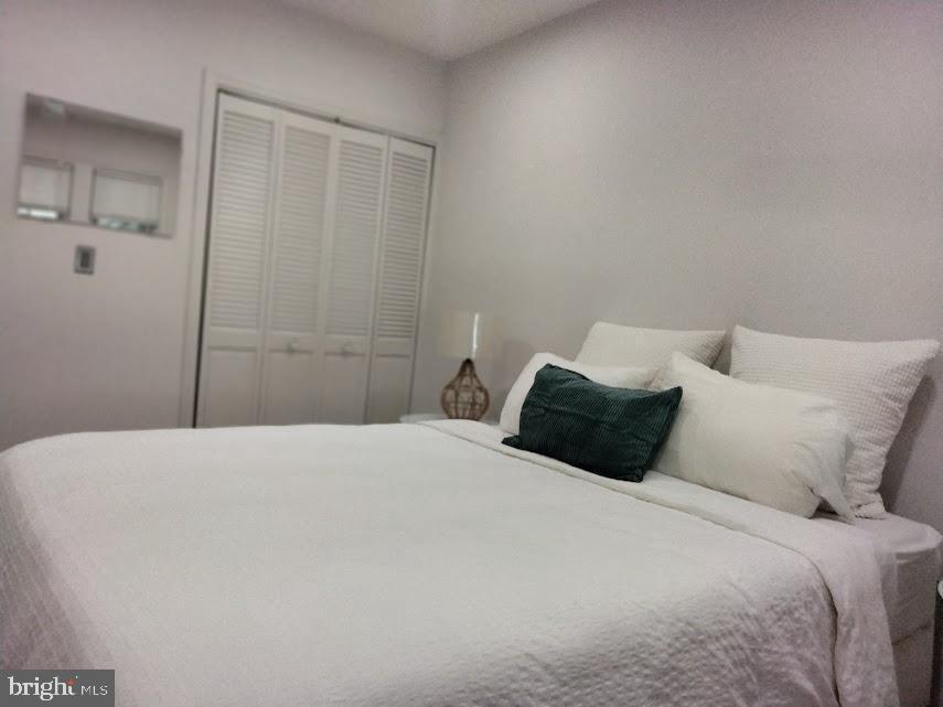 2228 40TH ST NW #1, WASHINGTON, District Of Columbia 20007, 1 Bedroom Bedrooms, 5 Rooms Rooms,1 BathroomBathrooms,Residential,For sale,2228 40TH ST NW #1,DCDC2222194 MLS # DCDC2222194