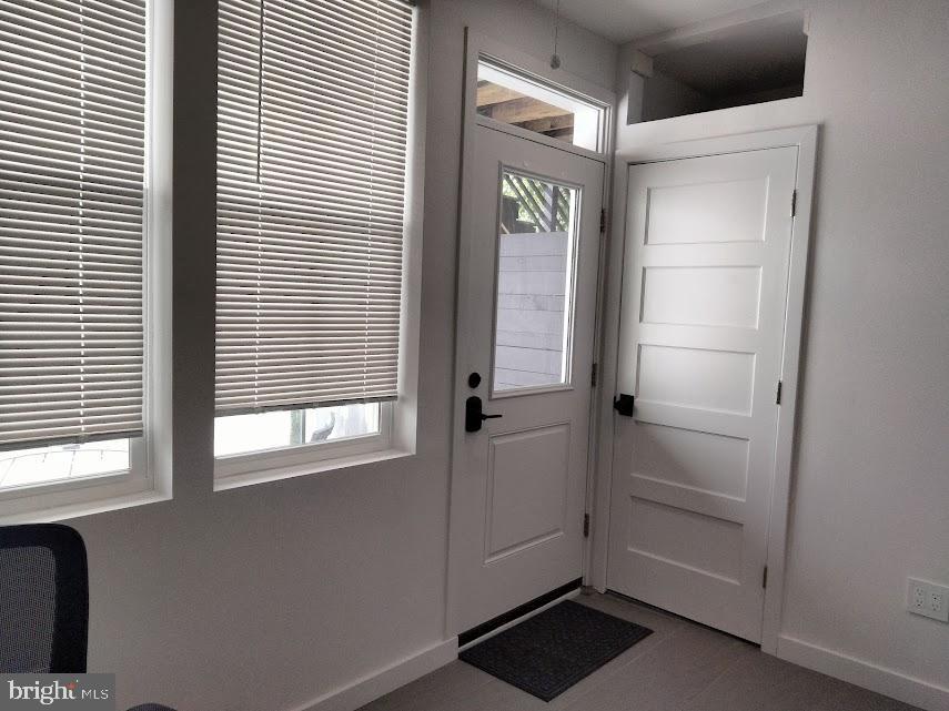 2228 40TH ST NW #1, WASHINGTON, District Of Columbia 20007, 1 Bedroom Bedrooms, 5 Rooms Rooms,1 BathroomBathrooms,Residential,For sale,2228 40TH ST NW #1,DCDC2222194 MLS # DCDC2222194