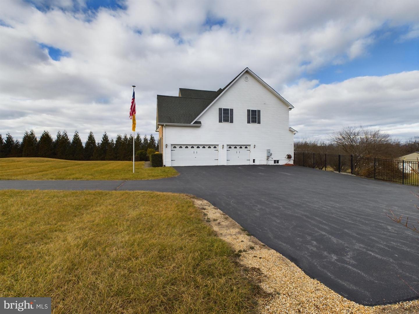 1781 BRUCETOWN RD, CLEAR BROOK, Virginia 22624, 4 Bedrooms Bedrooms, 8 Rooms Rooms,3 BathroomsBathrooms,Residential,For sale,1781 BRUCETOWN RD,VAFV2036888 MLS # VAFV2036888