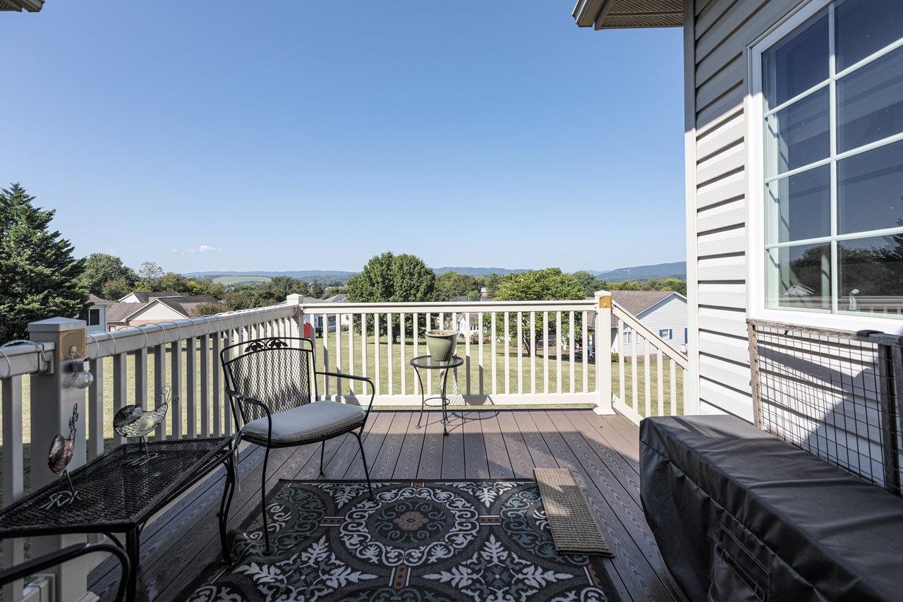 294 RIDGEWOOD AVE, BROADWAY, Virginia 22815, 2 Bedrooms Bedrooms, ,3 BathroomsBathrooms,Residential,294 RIDGEWOOD AVE,669291 MLS # 669291