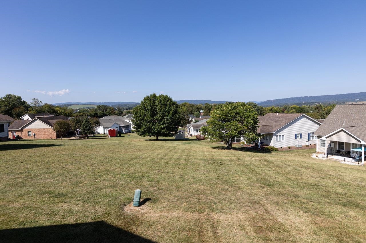 294 RIDGEWOOD AVE, BROADWAY, Virginia 22815, 2 Bedrooms Bedrooms, ,3 BathroomsBathrooms,Residential,294 RIDGEWOOD AVE,669291 MLS # 669291