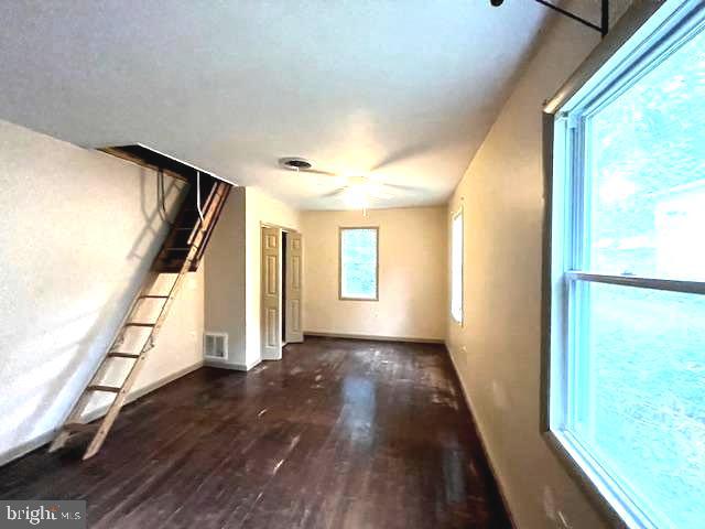 1033 SUNNYSIDE DR, WINCHESTER, Virginia 22603, 2 Bedrooms Bedrooms, ,1 BathroomBathrooms,Residential,For sale,1033 SUNNYSIDE DR,VAFV2036982 MLS # VAFV2036982
