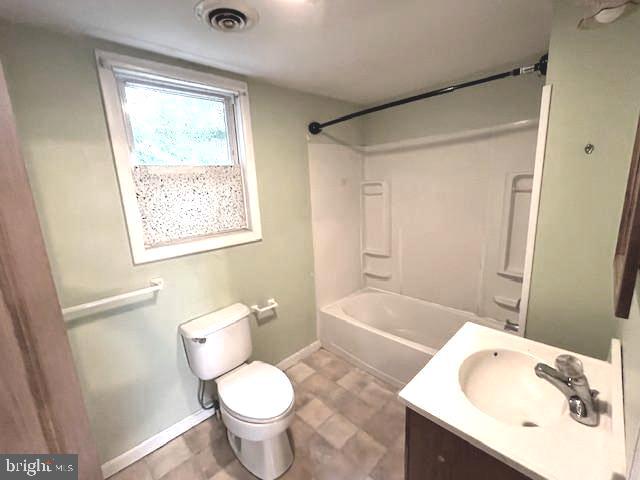 1033 SUNNYSIDE DR, WINCHESTER, Virginia 22603, 2 Bedrooms Bedrooms, ,1 BathroomBathrooms,Residential,For sale,1033 SUNNYSIDE DR,VAFV2036982 MLS # VAFV2036982