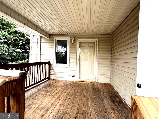 1033 SUNNYSIDE DR, WINCHESTER, Virginia 22603, 2 Bedrooms Bedrooms, ,1 BathroomBathrooms,Residential,For sale,1033 SUNNYSIDE DR,VAFV2036982 MLS # VAFV2036982
