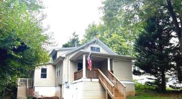 1033 SUNNYSIDE DR, WINCHESTER, Virginia 22603, 2 Bedrooms Bedrooms, ,1 BathroomBathrooms,Residential,For sale,1033 SUNNYSIDE DR,VAFV2036982 MLS # VAFV2036982