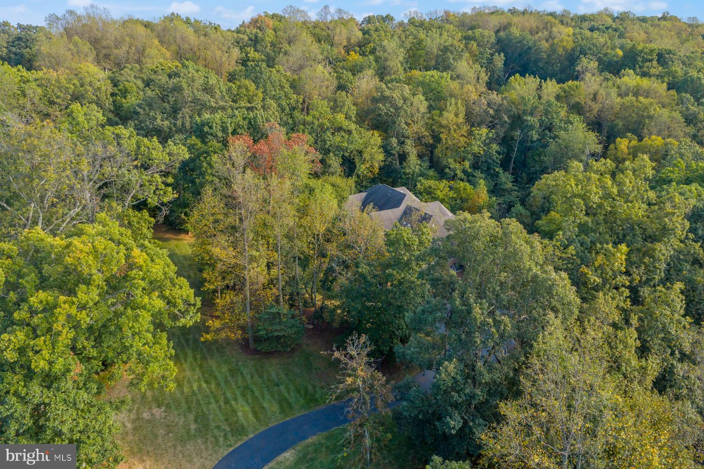 40321 BEACON HILL DR, LEESBURG, Virginia 20176, 6 Bedrooms Bedrooms, ,7 BathroomsBathrooms,Residential,For sale,40321 BEACON HILL DR,VALO2106174 MLS # VALO2106174