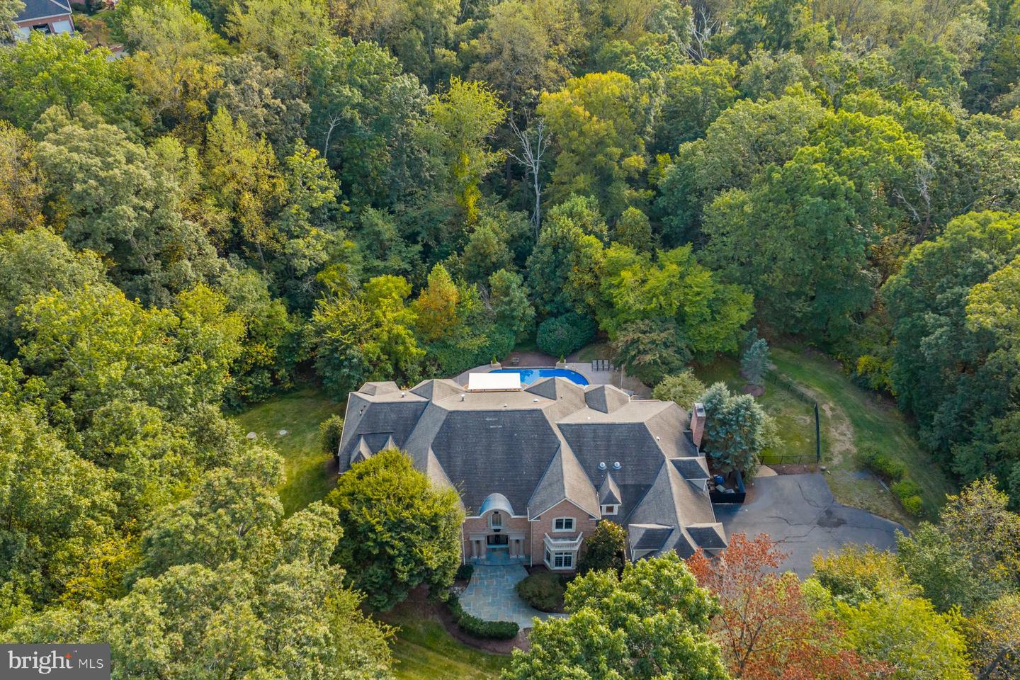 40321 BEACON HILL DR, LEESBURG, Virginia 20176, 6 Bedrooms Bedrooms, ,7 BathroomsBathrooms,Residential,For sale,40321 BEACON HILL DR,VALO2106174 MLS # VALO2106174