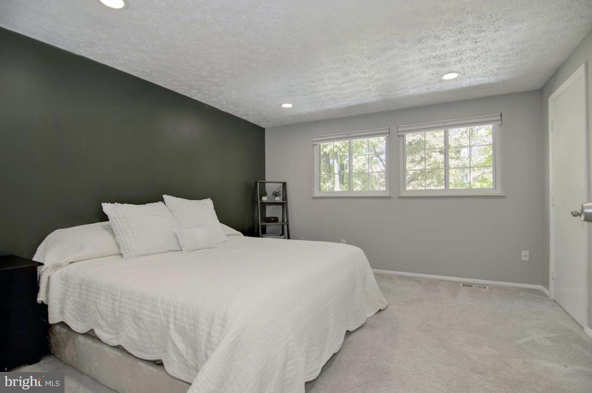 8015 STEEPLE CHASE CT, SPRINGFIELD, Virginia 22153, 3 Bedrooms Bedrooms, ,3 BathroomsBathrooms,Residential,For sale,8015 STEEPLE CHASE CT,VAFX2265534 MLS # VAFX2265534