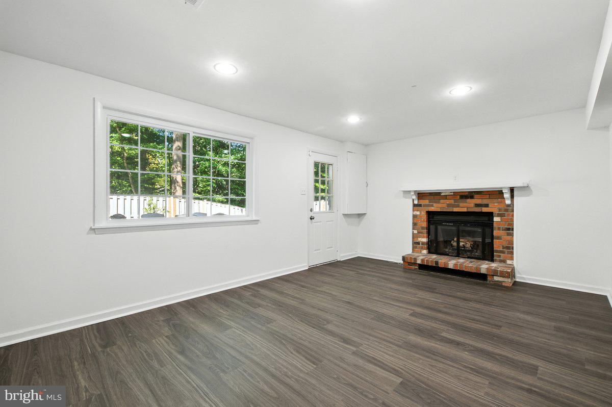 8015 STEEPLE CHASE CT, SPRINGFIELD, Virginia 22153, 3 Bedrooms Bedrooms, ,3 BathroomsBathrooms,Residential,For sale,8015 STEEPLE CHASE CT,VAFX2265534 MLS # VAFX2265534
