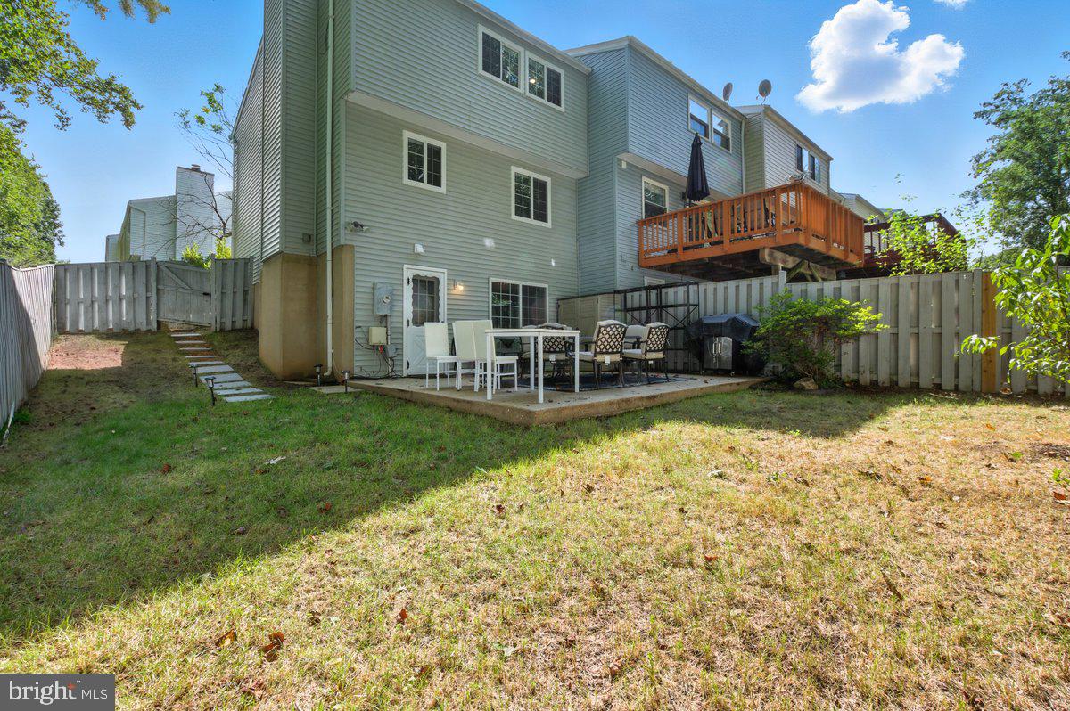 8015 STEEPLE CHASE CT, SPRINGFIELD, Virginia 22153, 3 Bedrooms Bedrooms, ,3 BathroomsBathrooms,Residential,For sale,8015 STEEPLE CHASE CT,VAFX2265534 MLS # VAFX2265534